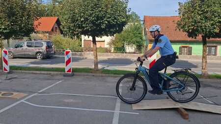 Policist na kolesu